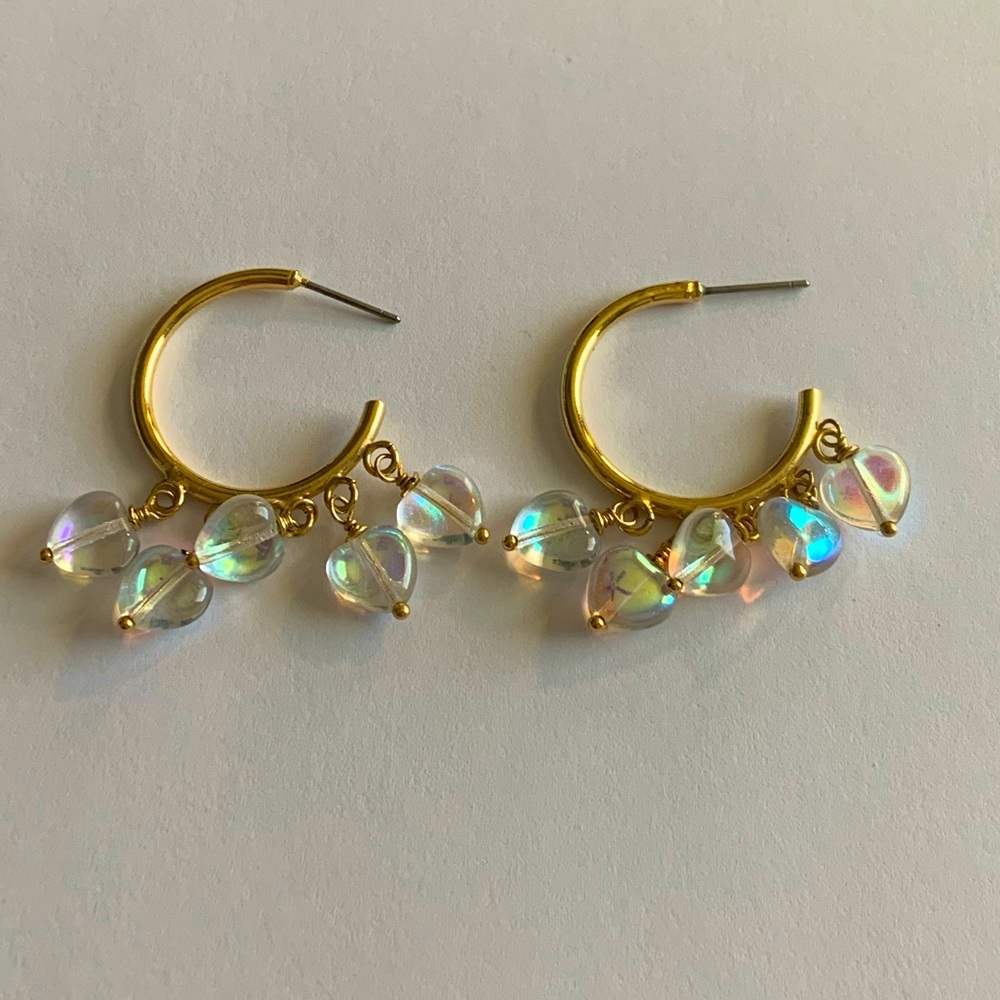 🦖 5 for $20 Gold Hoop Earrings with Iridescent heart Beads